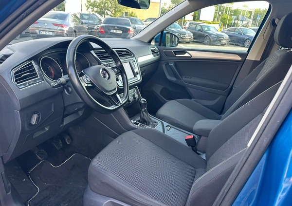 Volkswagen Tiguan cena 71900 przebieg: 168800, rok produkcji 2017 z Chorzów małe 172